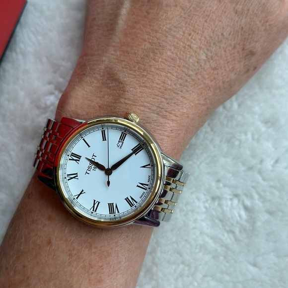 Men's Tissot Classic Carson white face stainless steel Watch. Brandnewnever worn - Picture 9 of 10